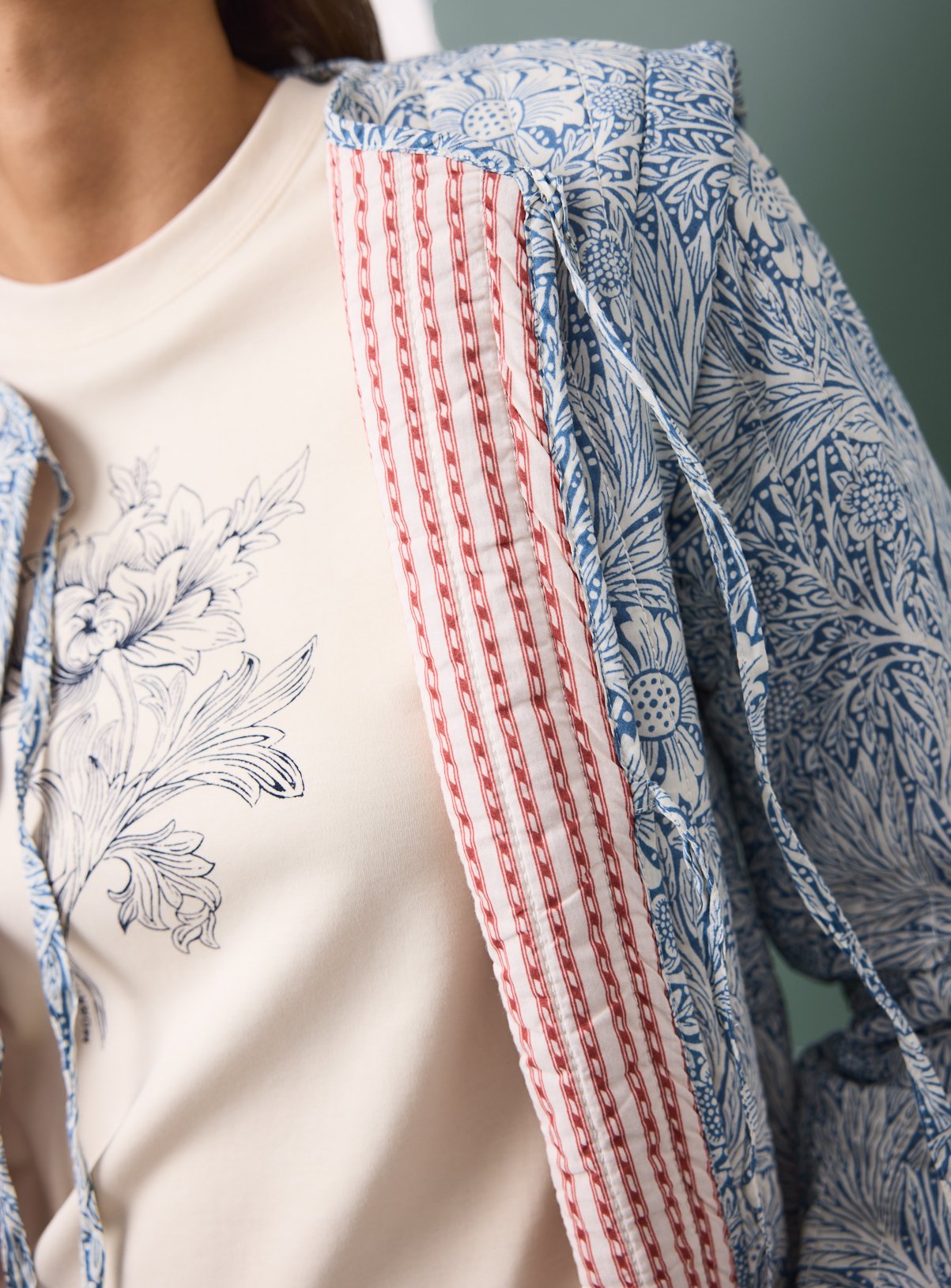 Tu x Morris & Co. Blue Marigold Print Tie-Front Quilted Jacket S - Image 3 thumbnail