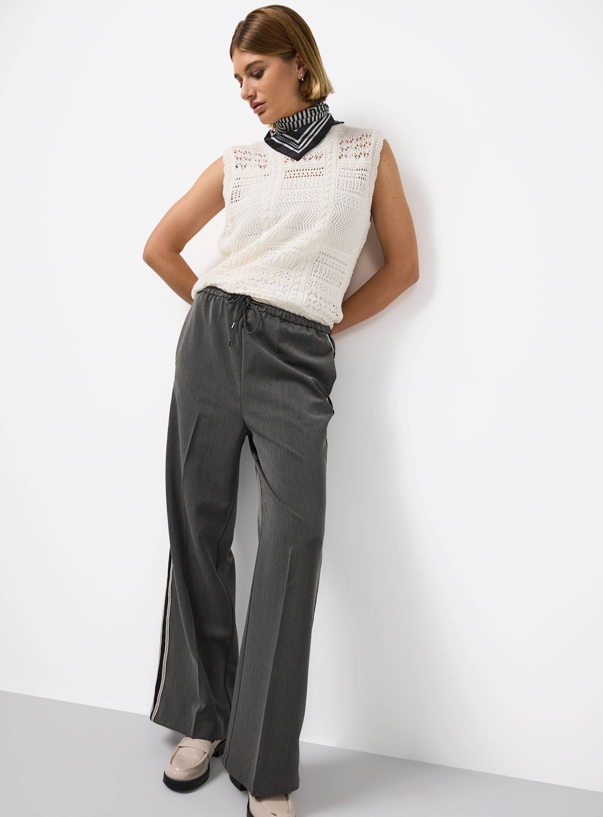 Cream Pointelle Stitch Tank 12 - Image 2