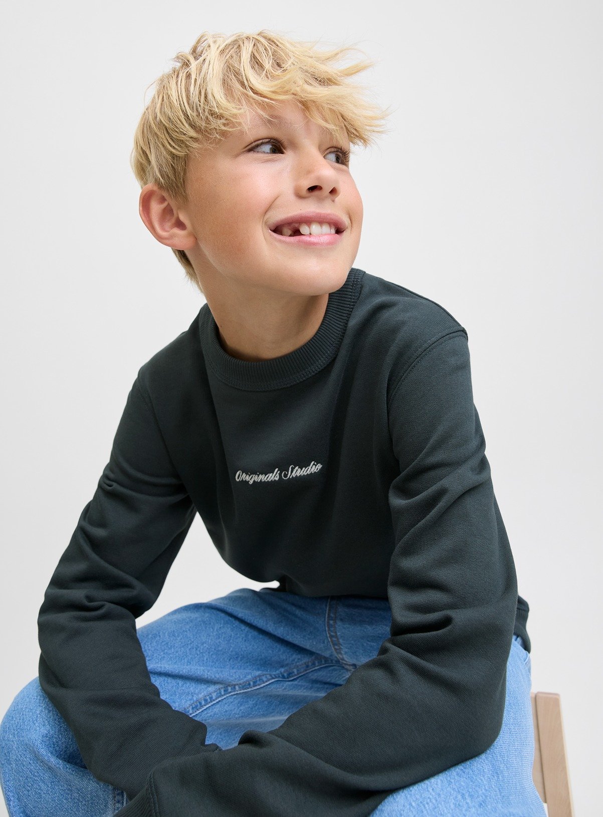 JACK & JONES JUNIOR Morrebro Emb Sweatshirt 12 years - Image 3 thumbnail