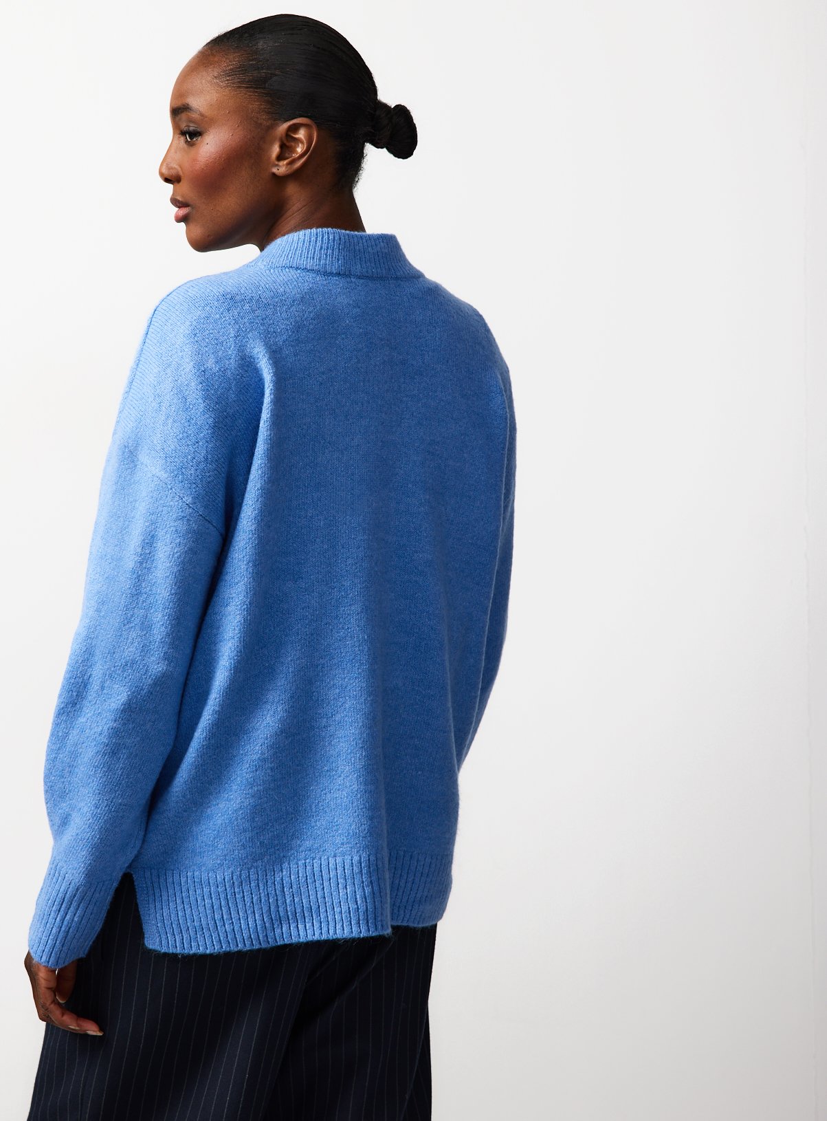 The Soft Blue Knitted Jumper 14 - Image 4 thumbnail