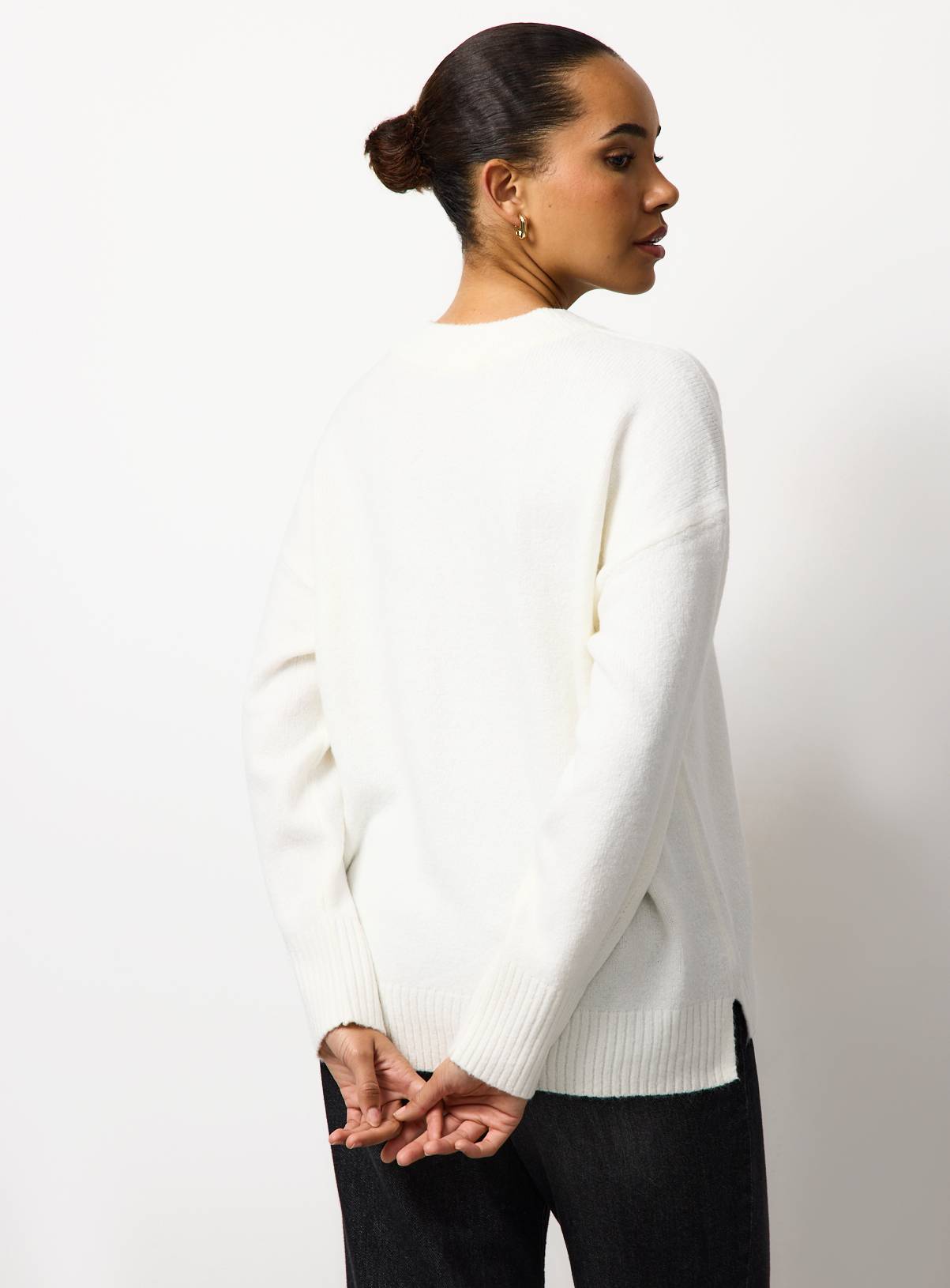 The Soft Cream Knitted Jumper 14 - Image 4