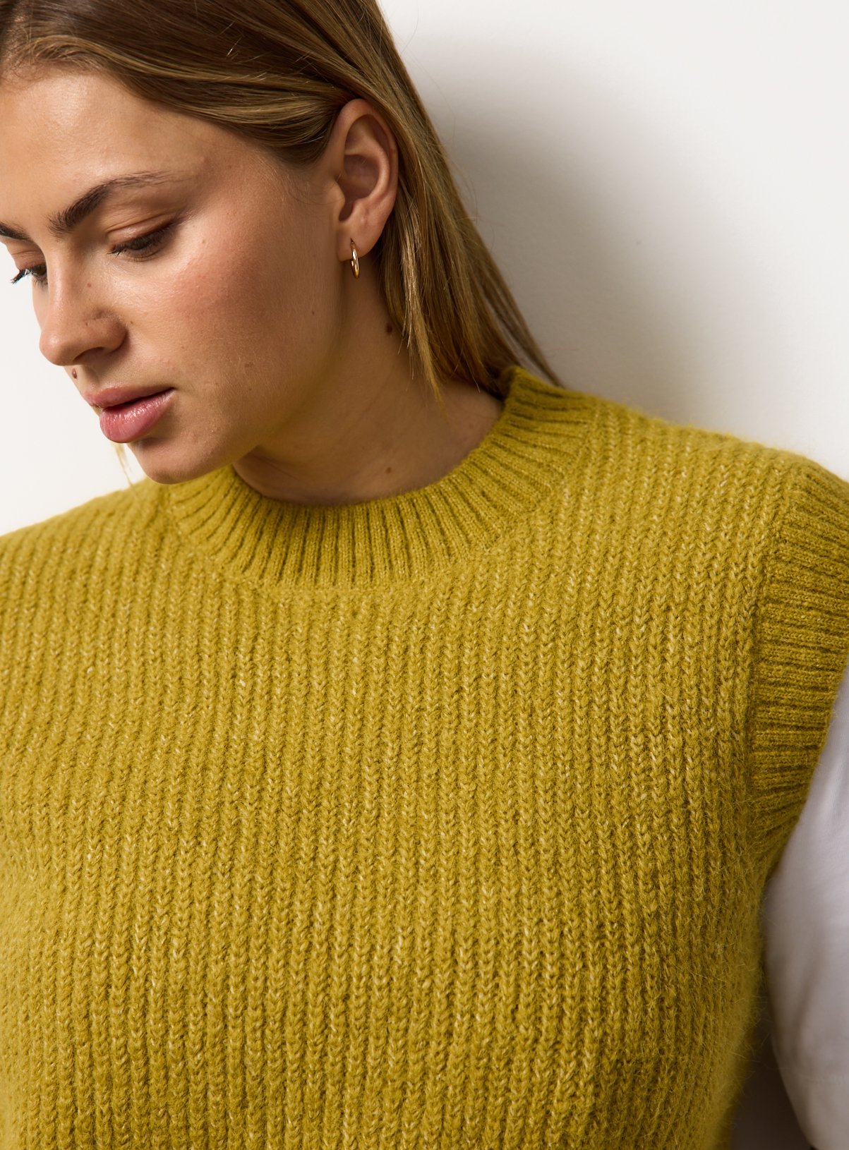 Green Ribbed Knitted Tank Top XS - Image 3 thumbnail