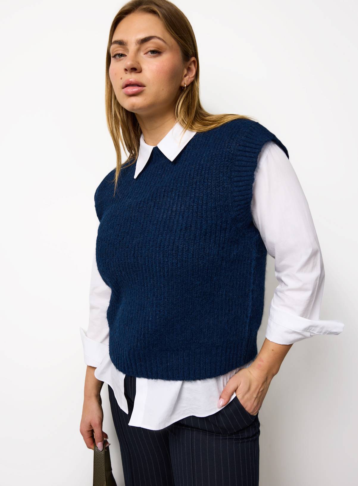 Navy Ribbed Knitted Tank Top M - Image 3