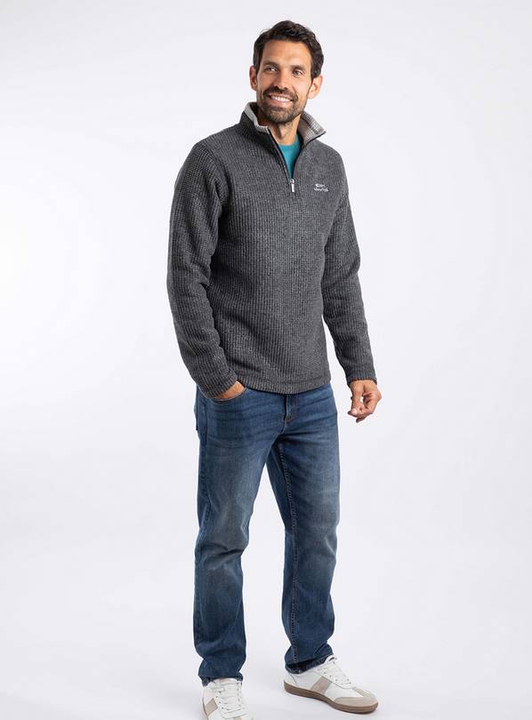WEIRD FISH Newark 1/4 Zip Grid Fleece Washed Black XXXL
