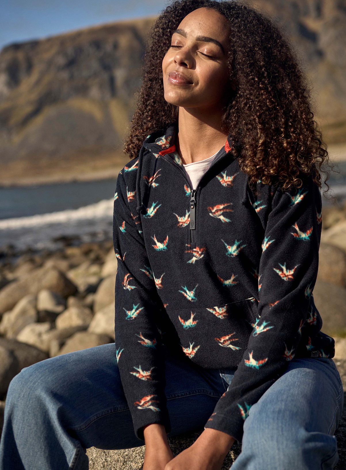 WEIRD FISH Lana 1/4 Zip Printed Micro Fleece Hoody 10