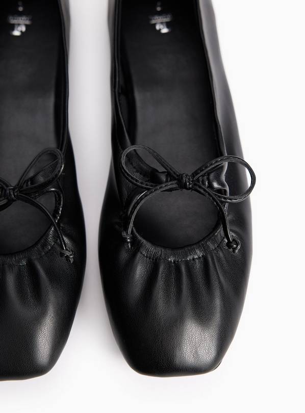 Black Square Toe Ballerina Shoes 7