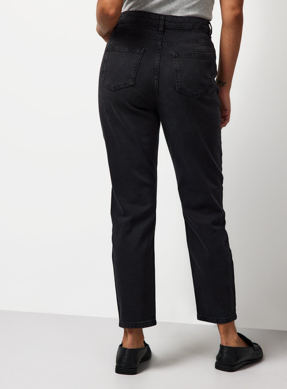 Black Washed Denim High Rise Mom Jeans 8L - Image 4 thumbnail
