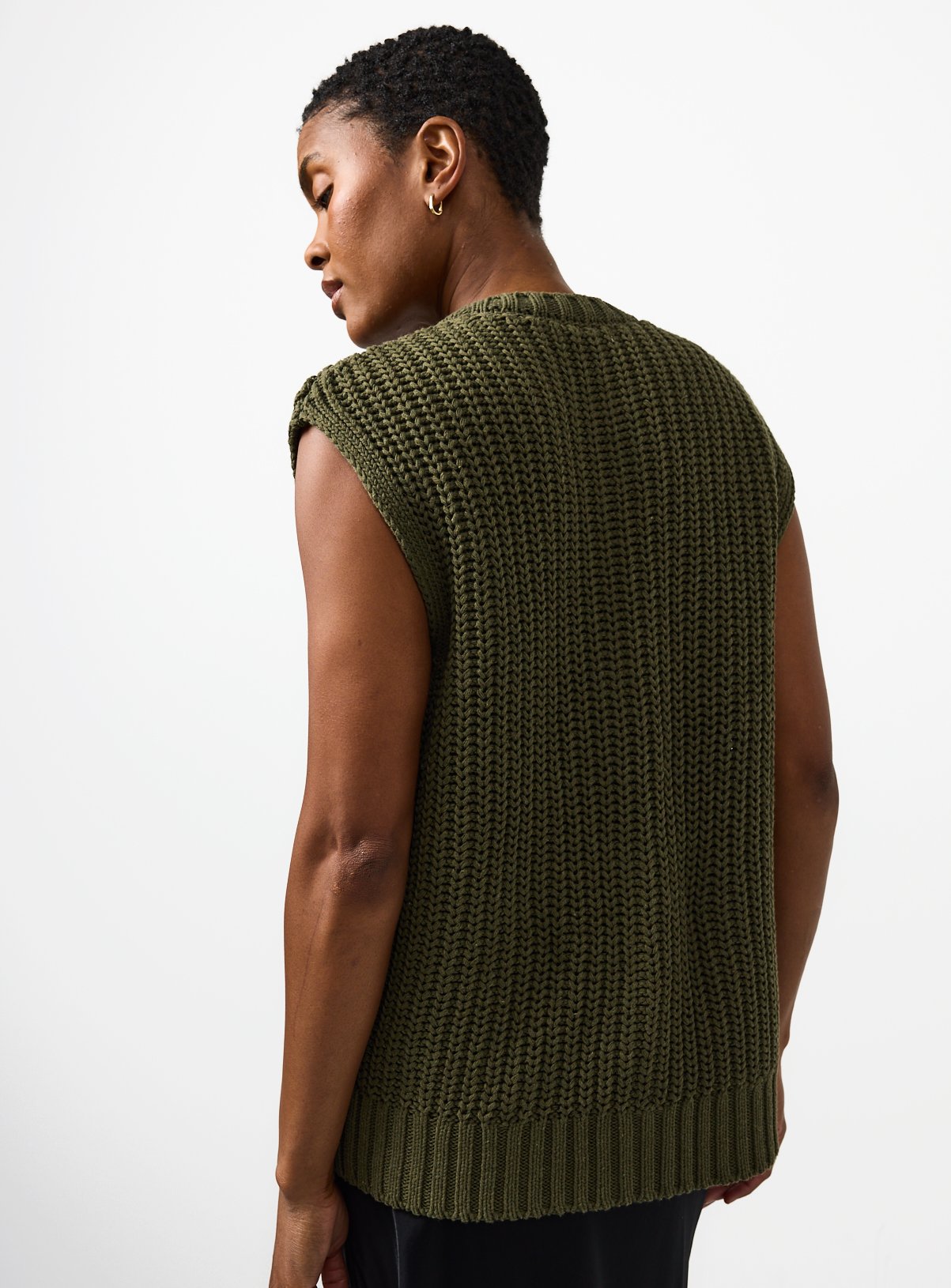 Green Chunky Knitted Gold Button Vest 16 - Image 4 thumbnail