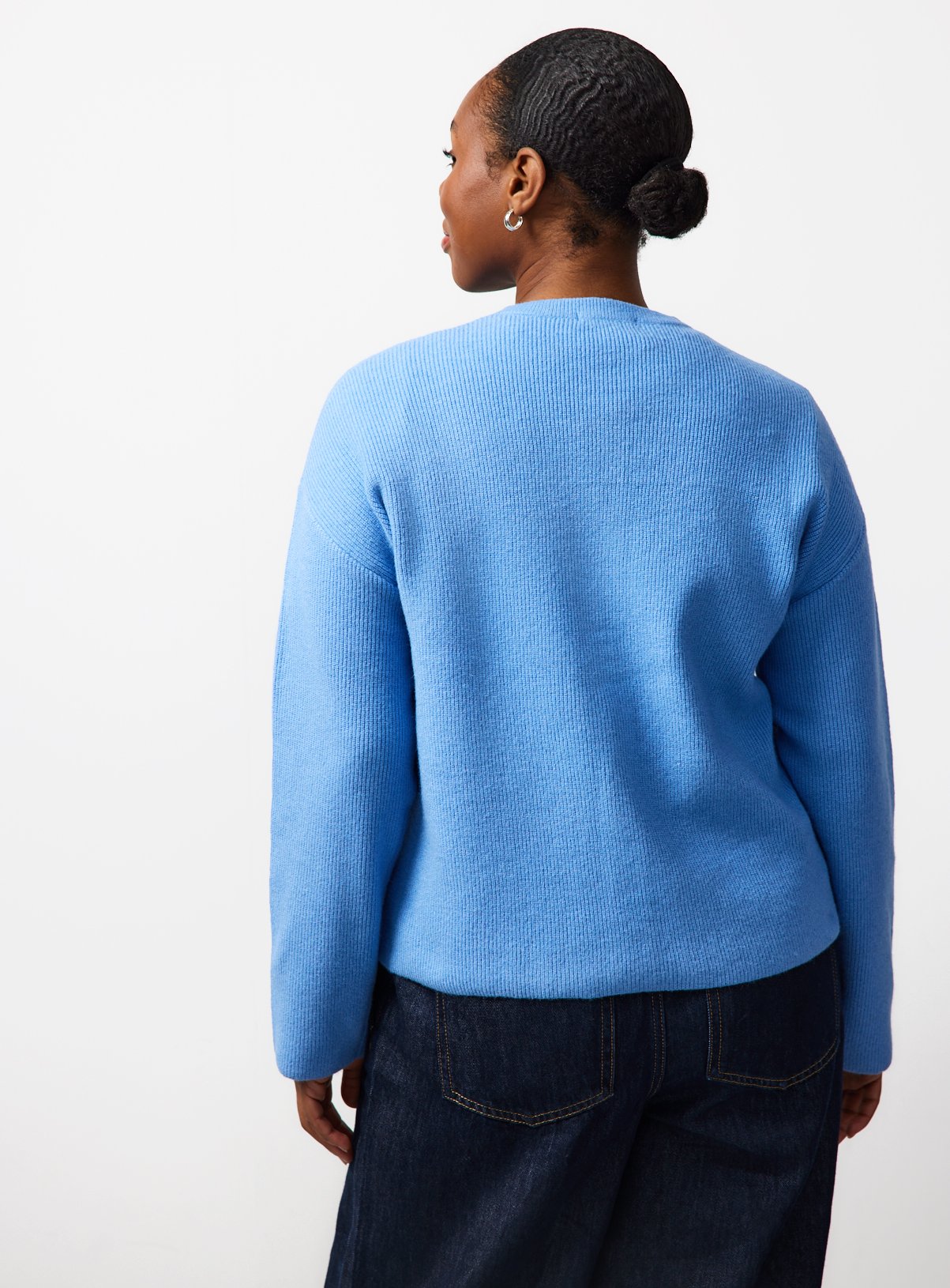 Blue Cosy Yarn Button Up Boxy Cardigan 20 - Image 4 thumbnail