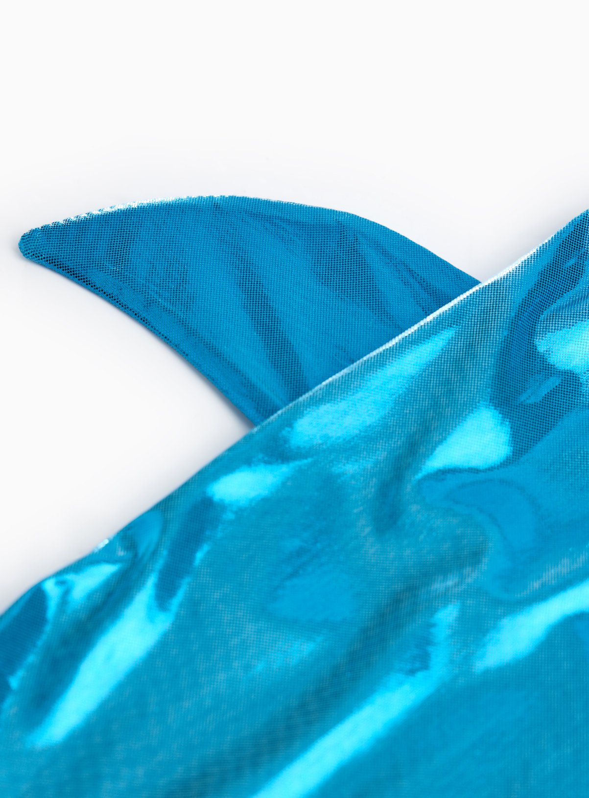 Blue Shark Fancy Dress Cape 6-8 years - Image 3 thumbnail