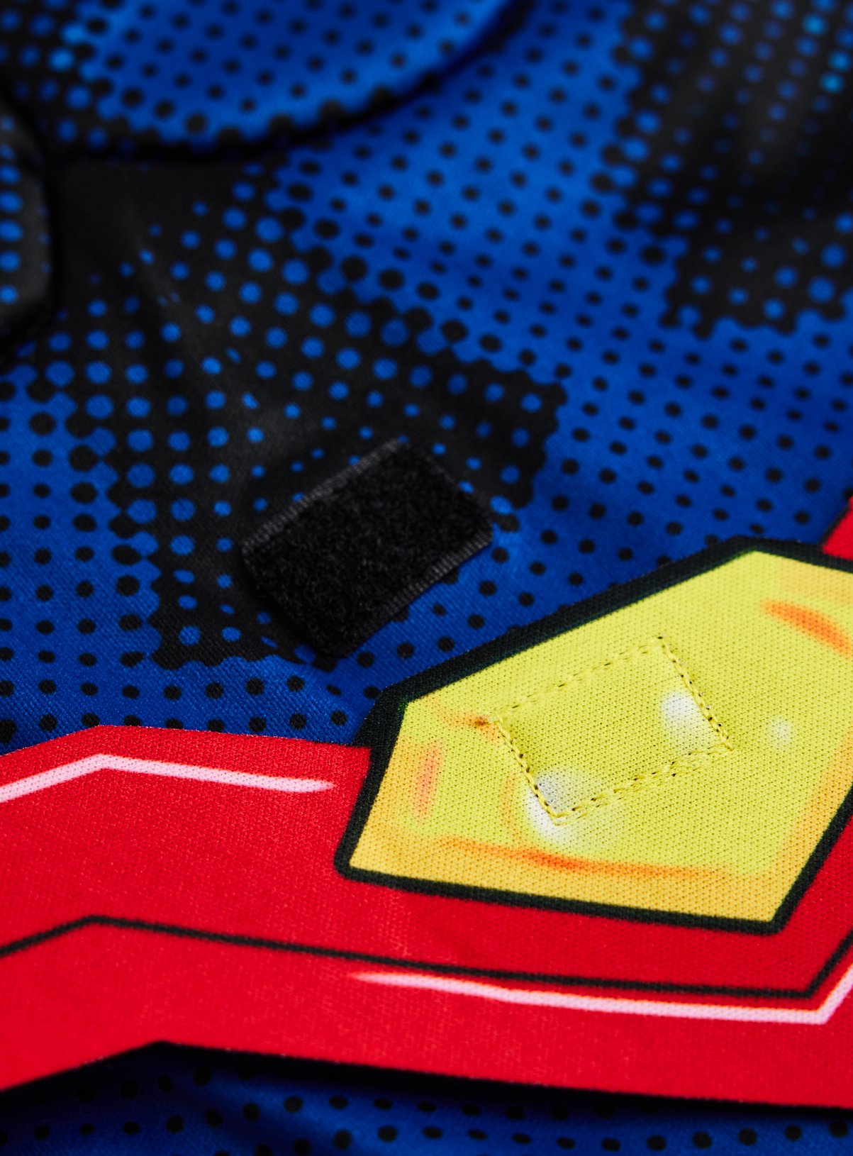 Superman Fancy Dress Costume 2-3 years - Image 4 thumbnail