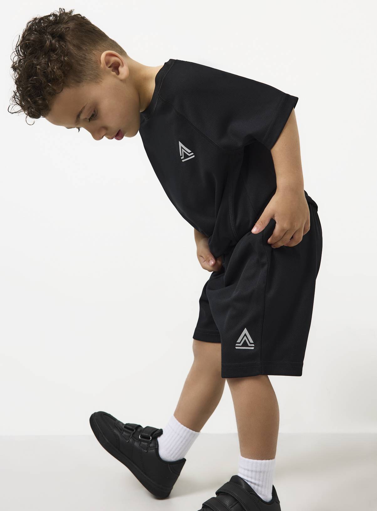 Black Polyester Active Short Sleeve T-Shirt and Shorts Set 4 years - Image 2