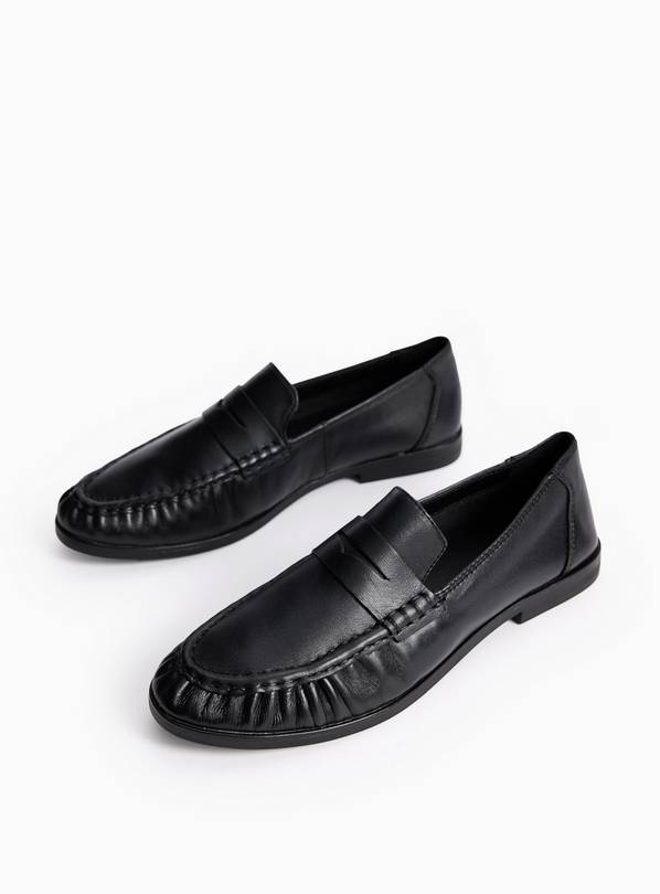 The Timeless Leather Loafers 8