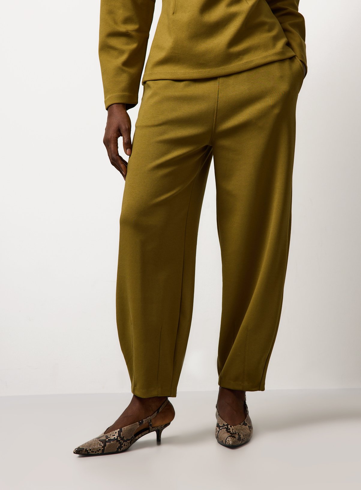 Khaki Co-ord Ponte Barrel Trousers 20 - Image 2 thumbnail