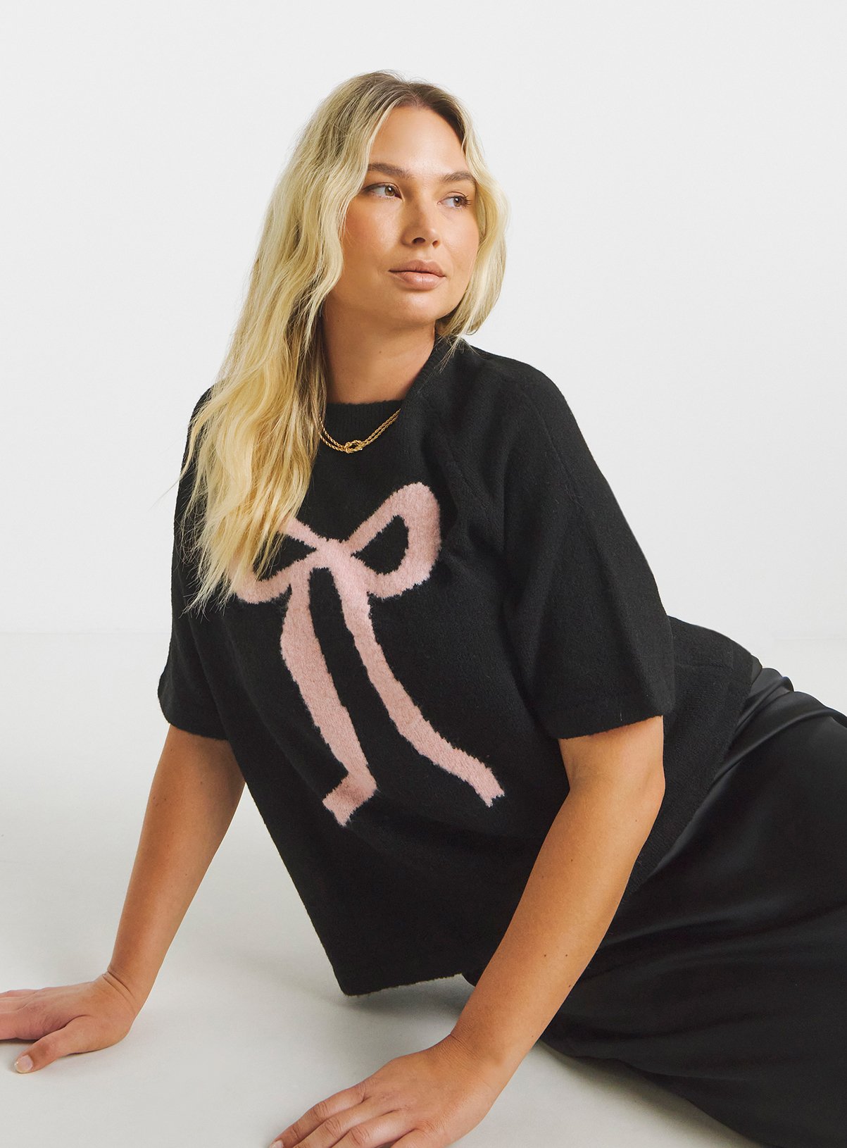 SIMPLY BE Bow Short Sleeve Jumper 32-34 - Image 1 thumbnail