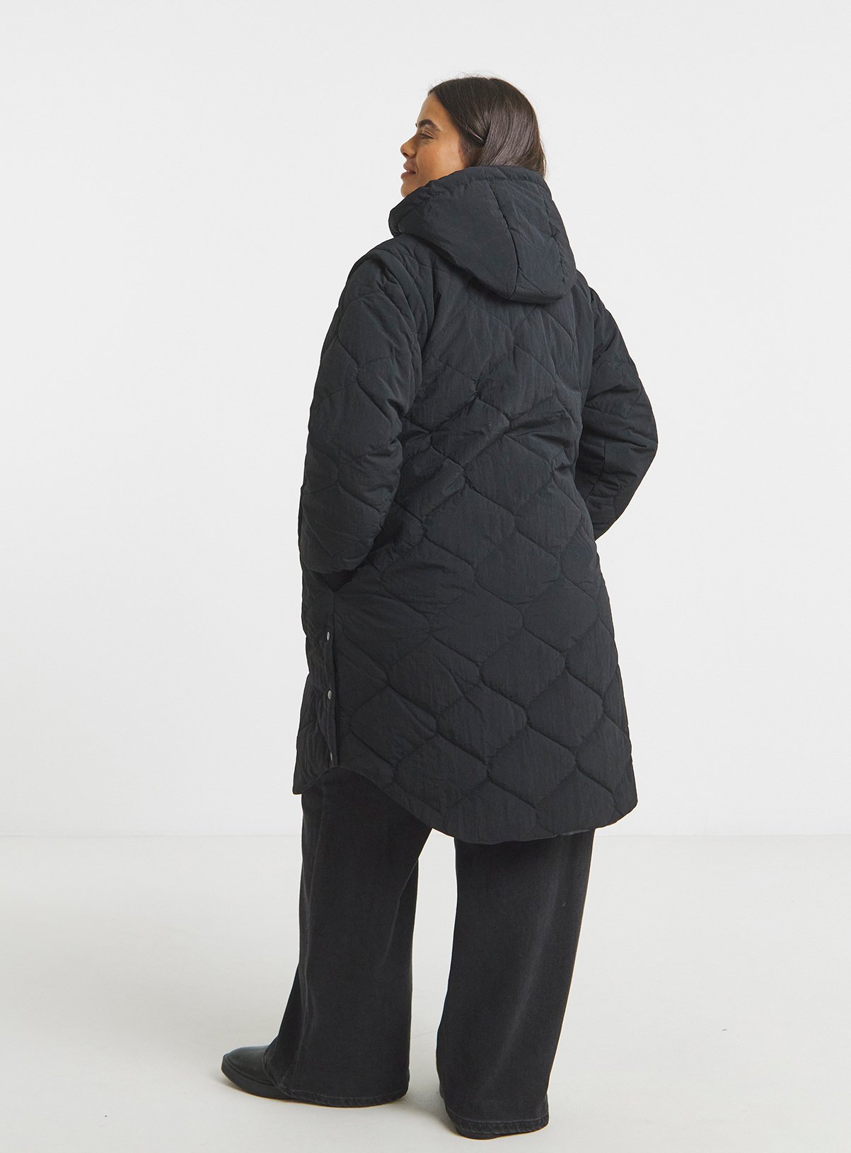 SIMPLY BE Onion Hybrid Quilted Coat 16 - Image 2 thumbnail
