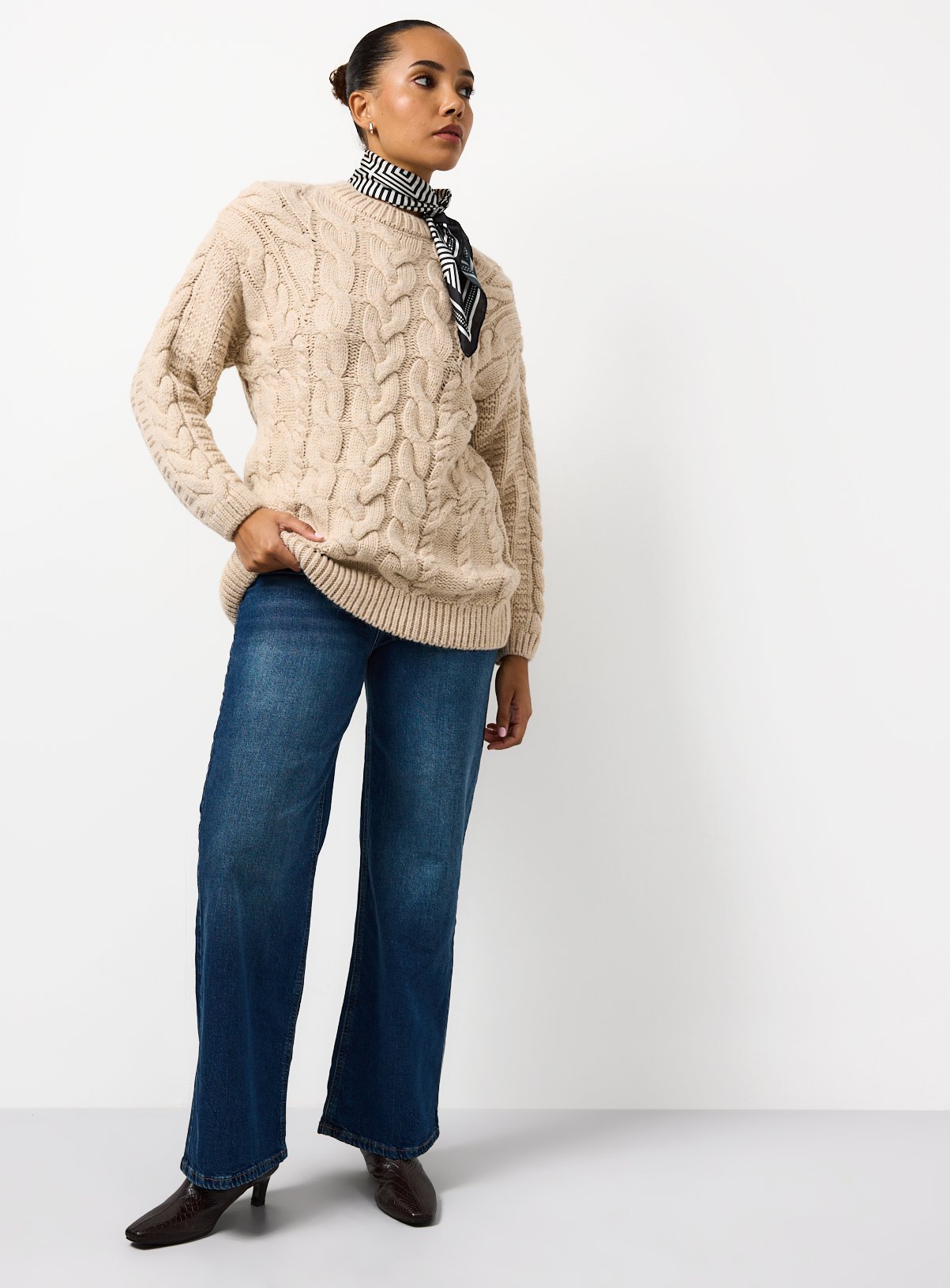Neutral Oversized Cable Knitted Jumper XL - Image 3 thumbnail