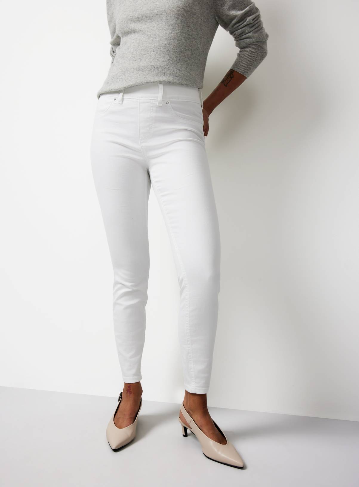 White Mid Rise Jeggings 18 - Image 2