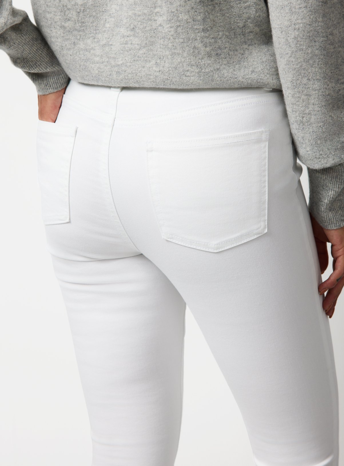 White Mid Rise Jeggings 18 - Image 3 thumbnail