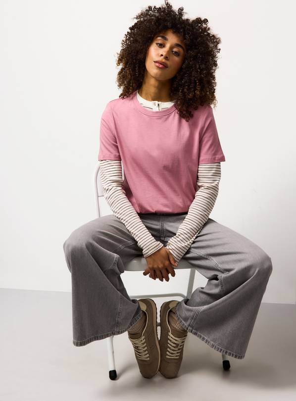 Pink Regular Fit T-Shirt 18