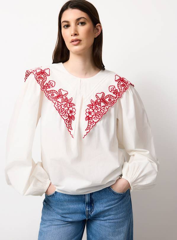 Valentine's Day White Floral Detail Collared Blouse 16
