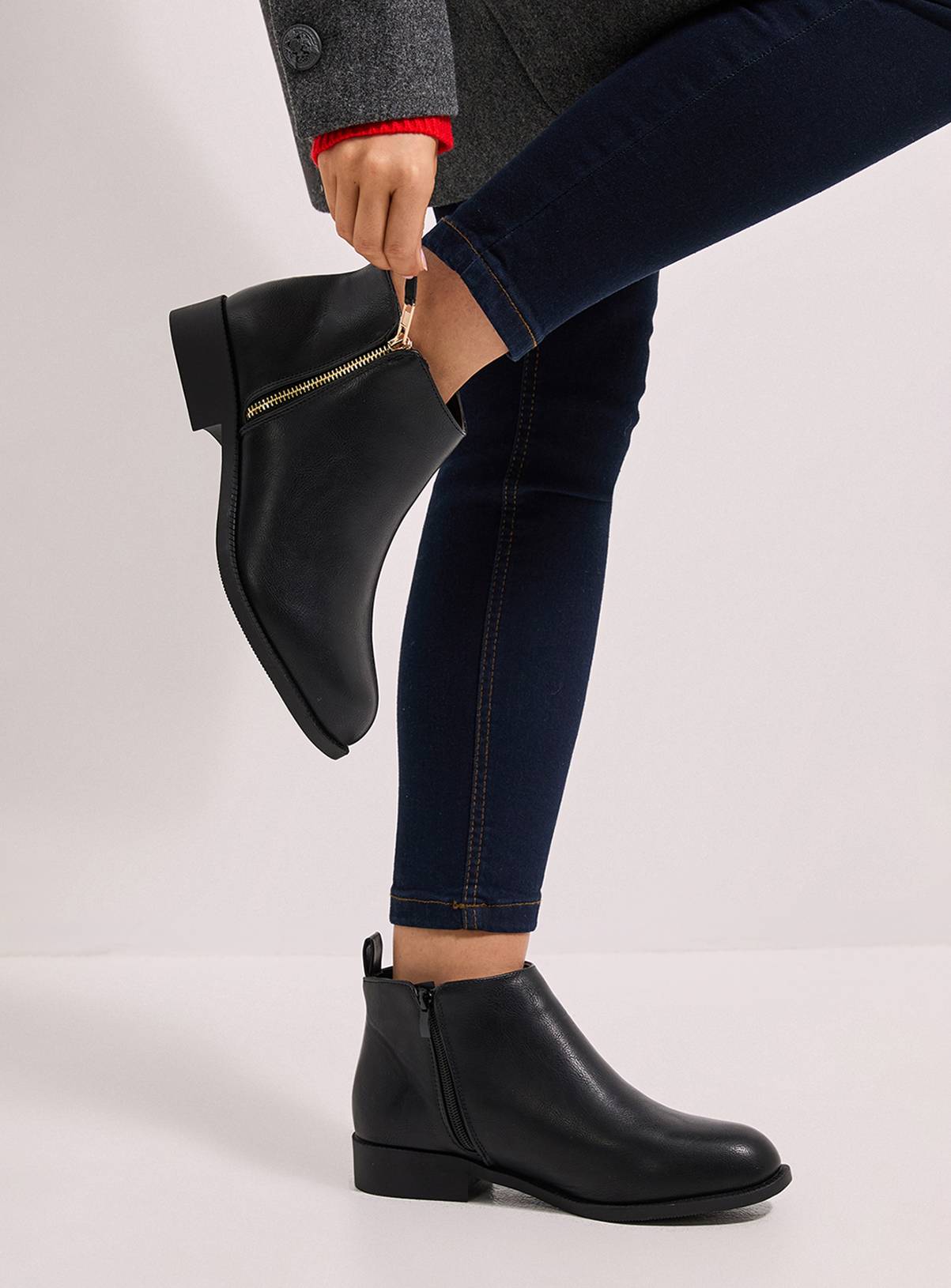 DOROTHY PERKINS Wide Fit Maddy Side Zip Flat Ankle Boots Black 3 - Image 2