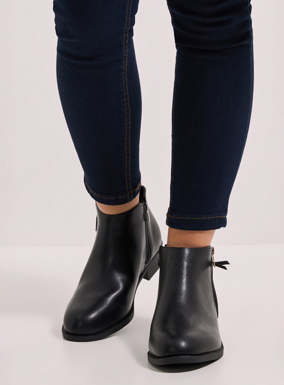 DOROTHY PERKINS Wide Fit Maddy Side Zip Flat Ankle Boots Black 3 - Image 3 thumbnail