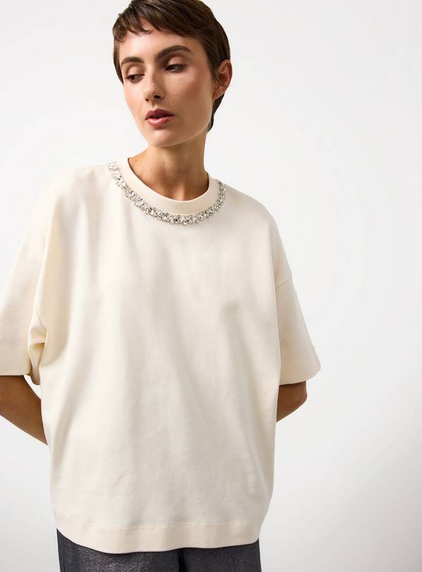 Cream Embellished Necklace Tee XS