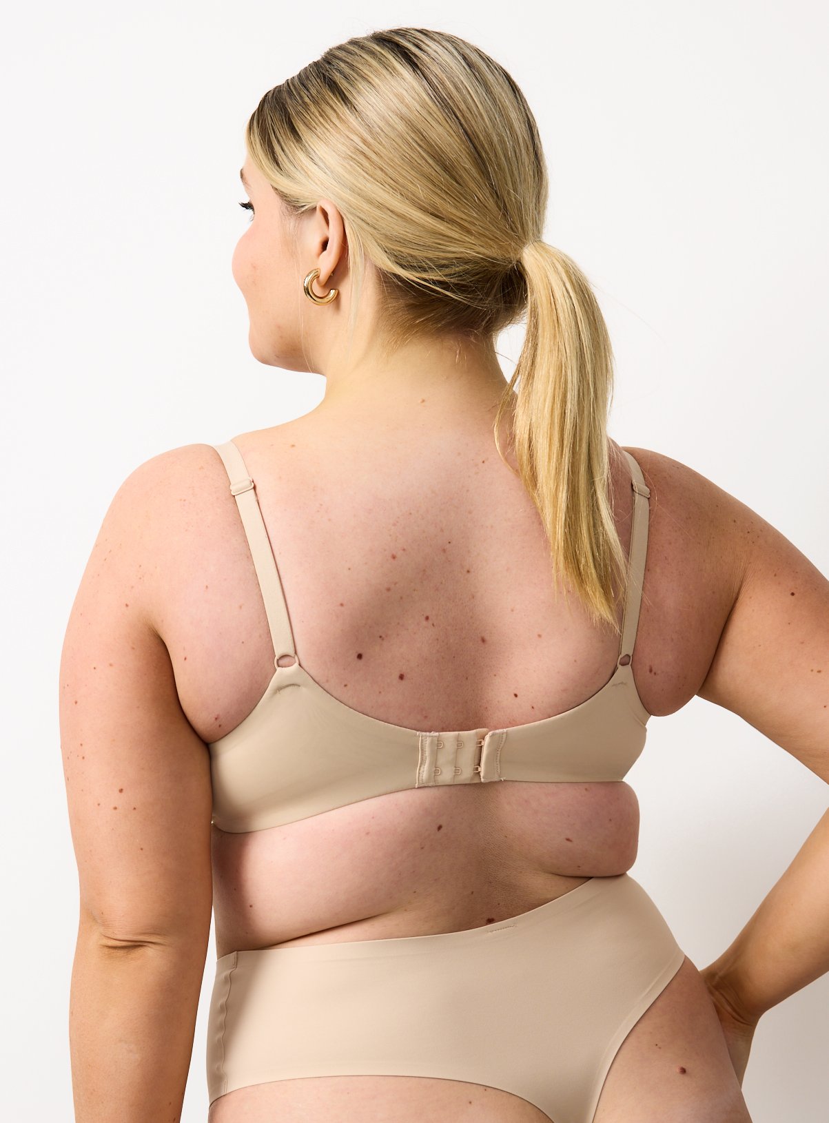 Flexform™ Nude Padded Plunge Bra XXXL - Image 4 thumbnail