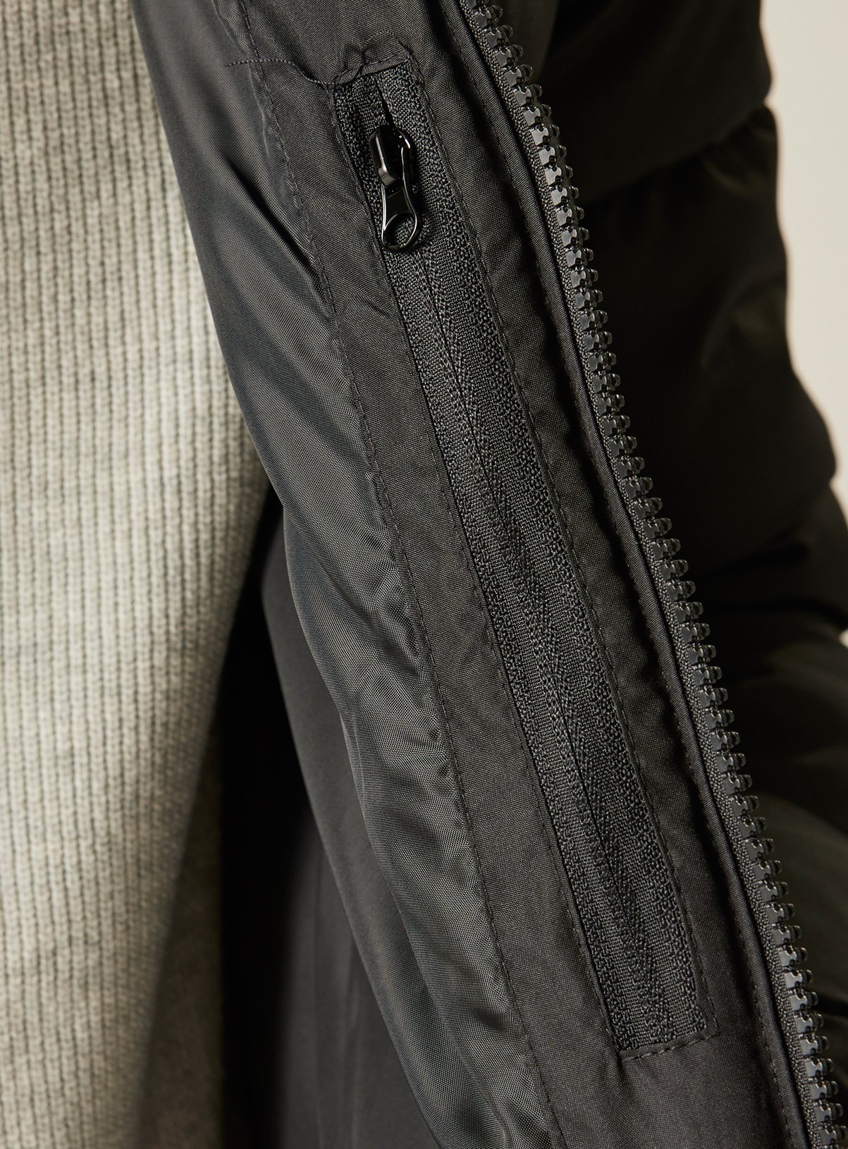 REGATTA Lakiver Padded Jacket Black XXL - Image 6 thumbnail