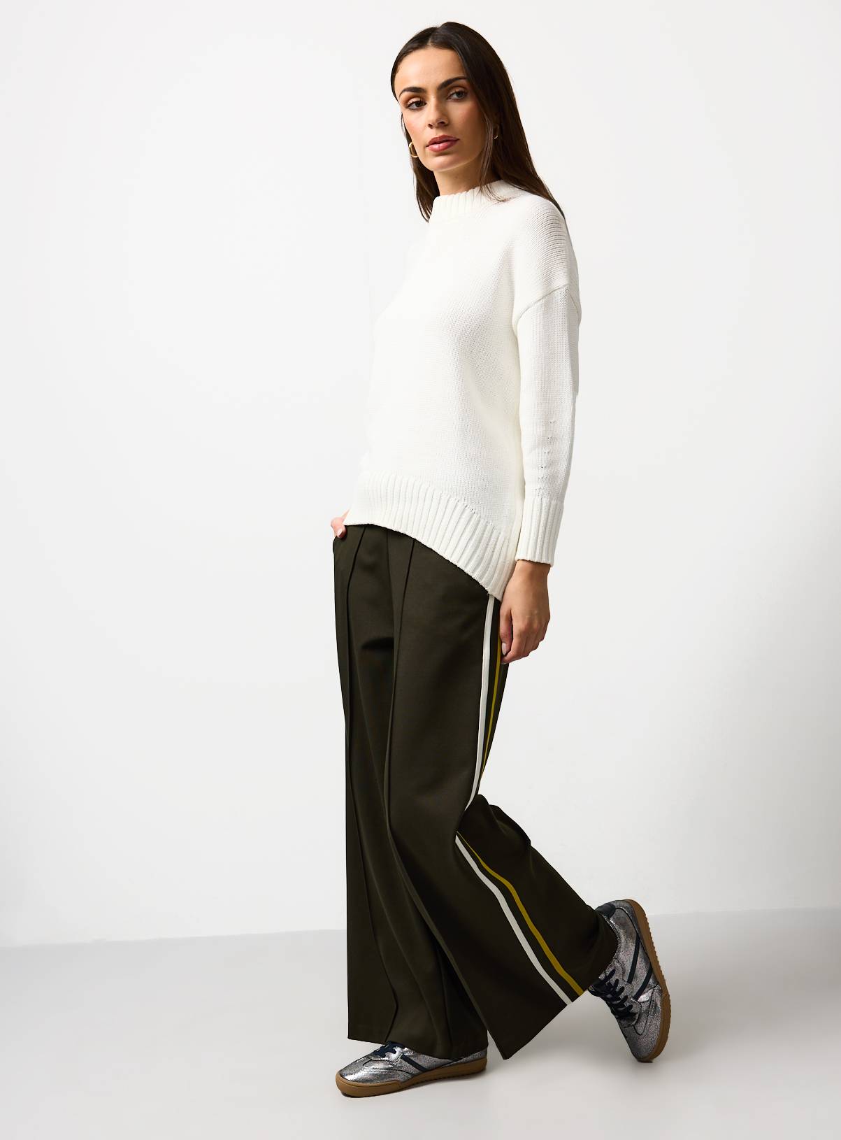 Cream Oversized Crew Neck Jumper XL - Image 2