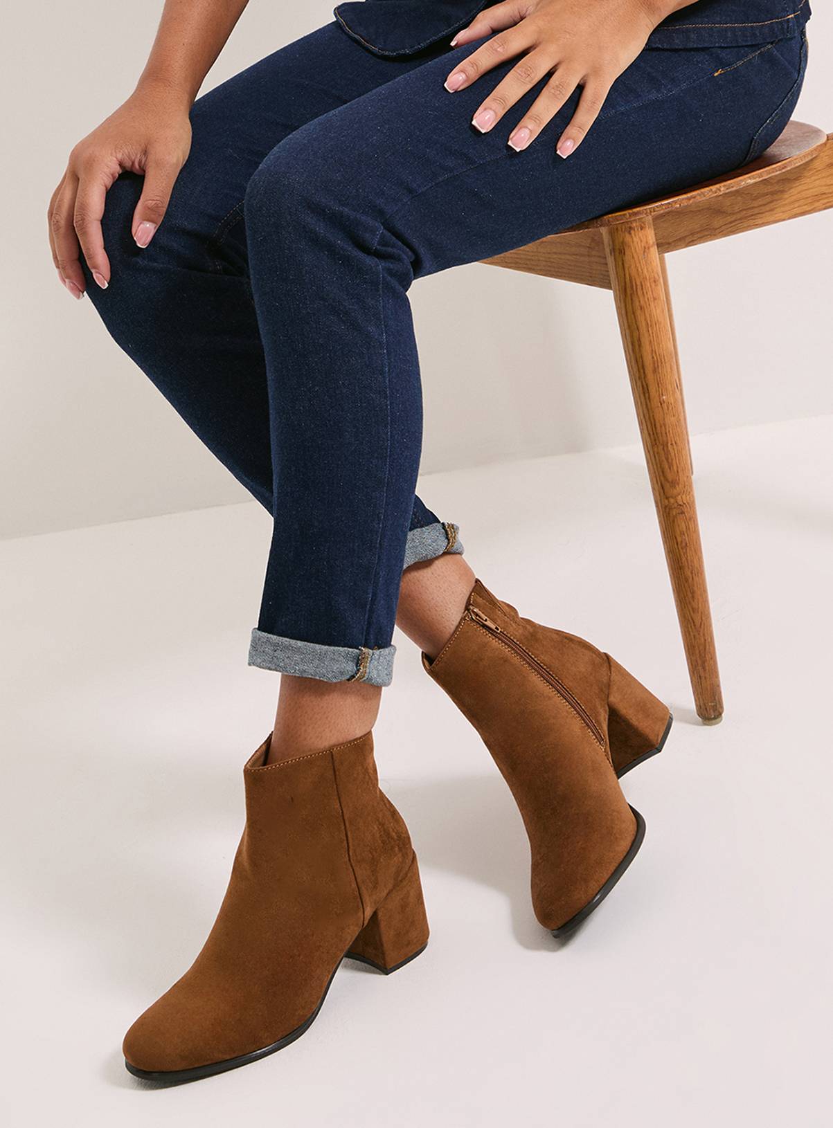 DOROTHY PERKINS Tan Morgan Round Toe Medium Block Heel Ankle Boots 3 - Image 2