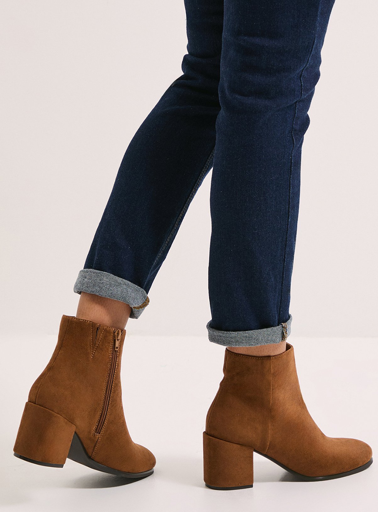 DOROTHY PERKINS Tan Morgan Round Toe Medium Block Heel Ankle Boots 3 - Image 4 thumbnail