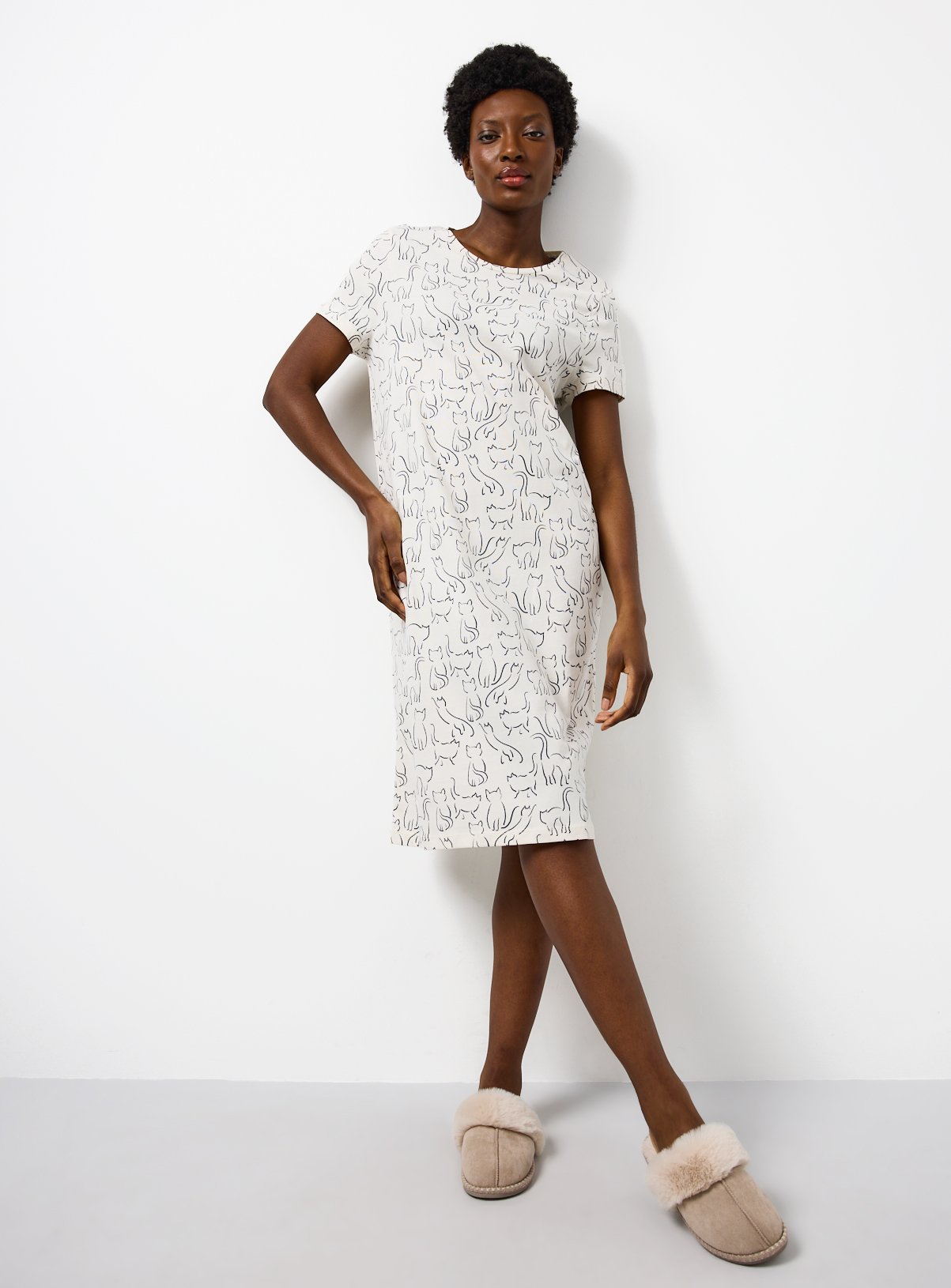 Cream Cat Print Longline Sleep Tee L