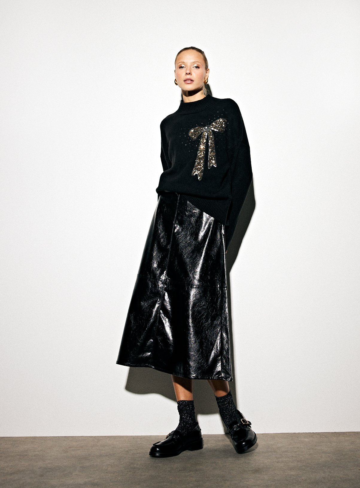 Black Scattered sequin Bow Jumper 8 - Image 2 thumbnail