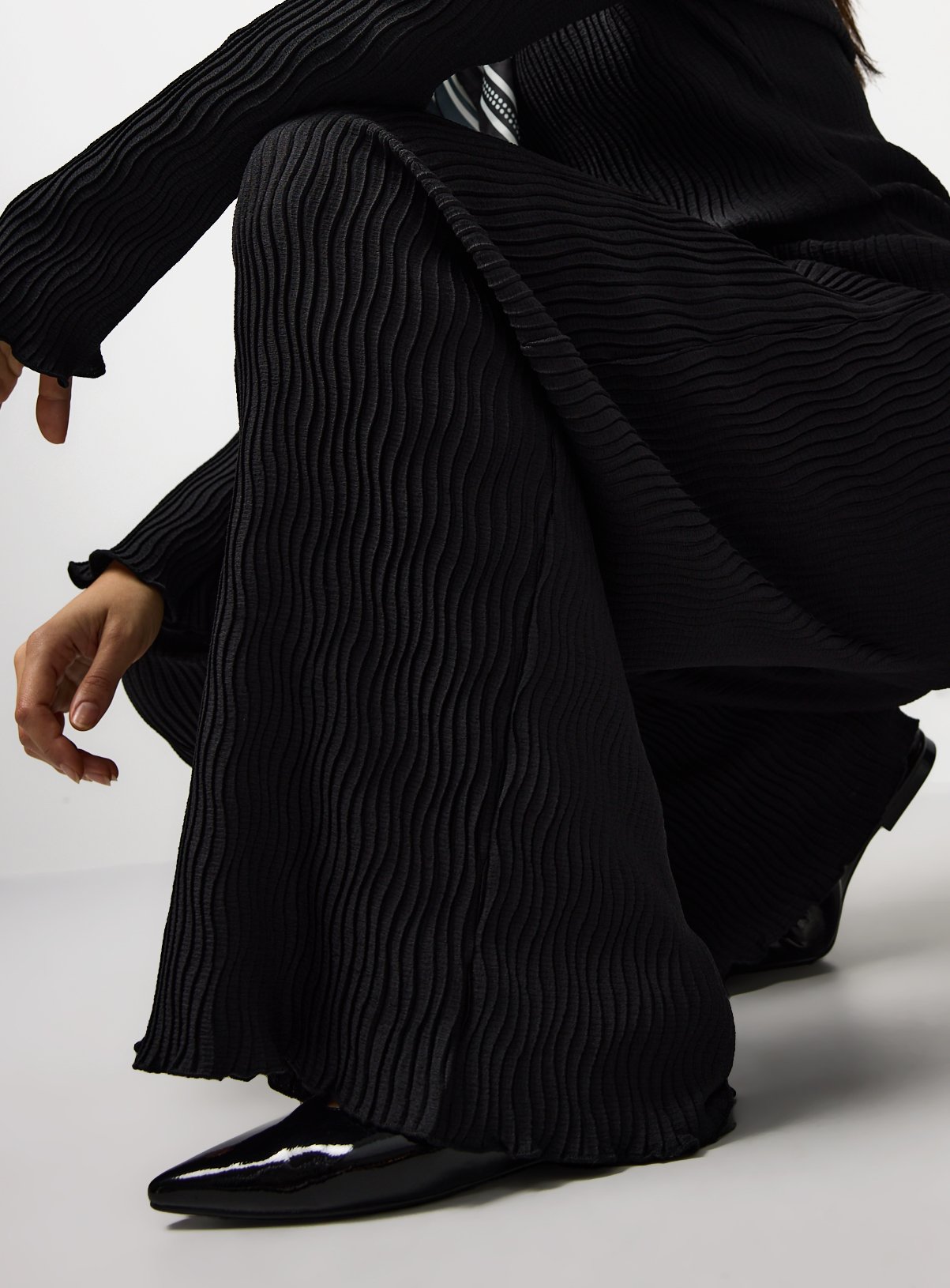 Black Plisse Co-ord Wide Leg Trousers 18 - Image 2 thumbnail