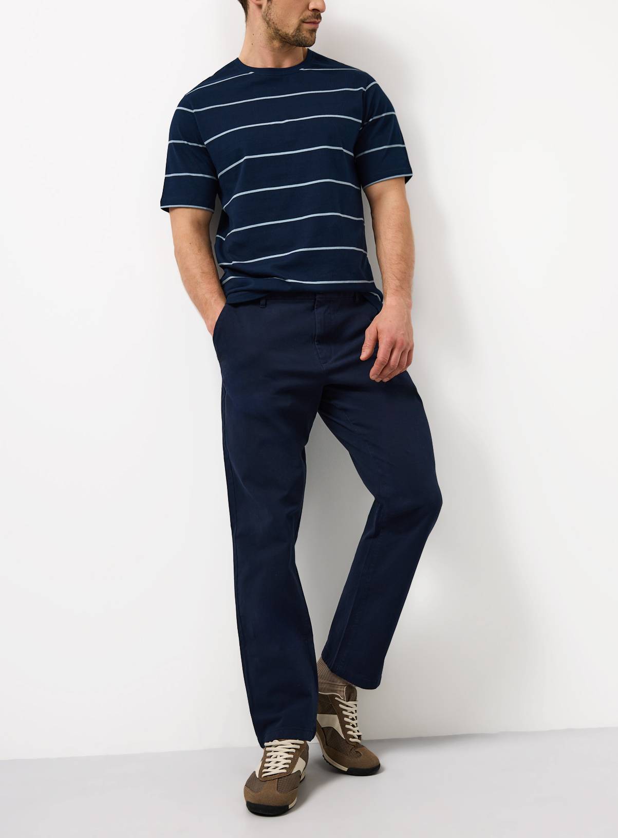 The Ultimate Chino Trousers 32L - Image 1