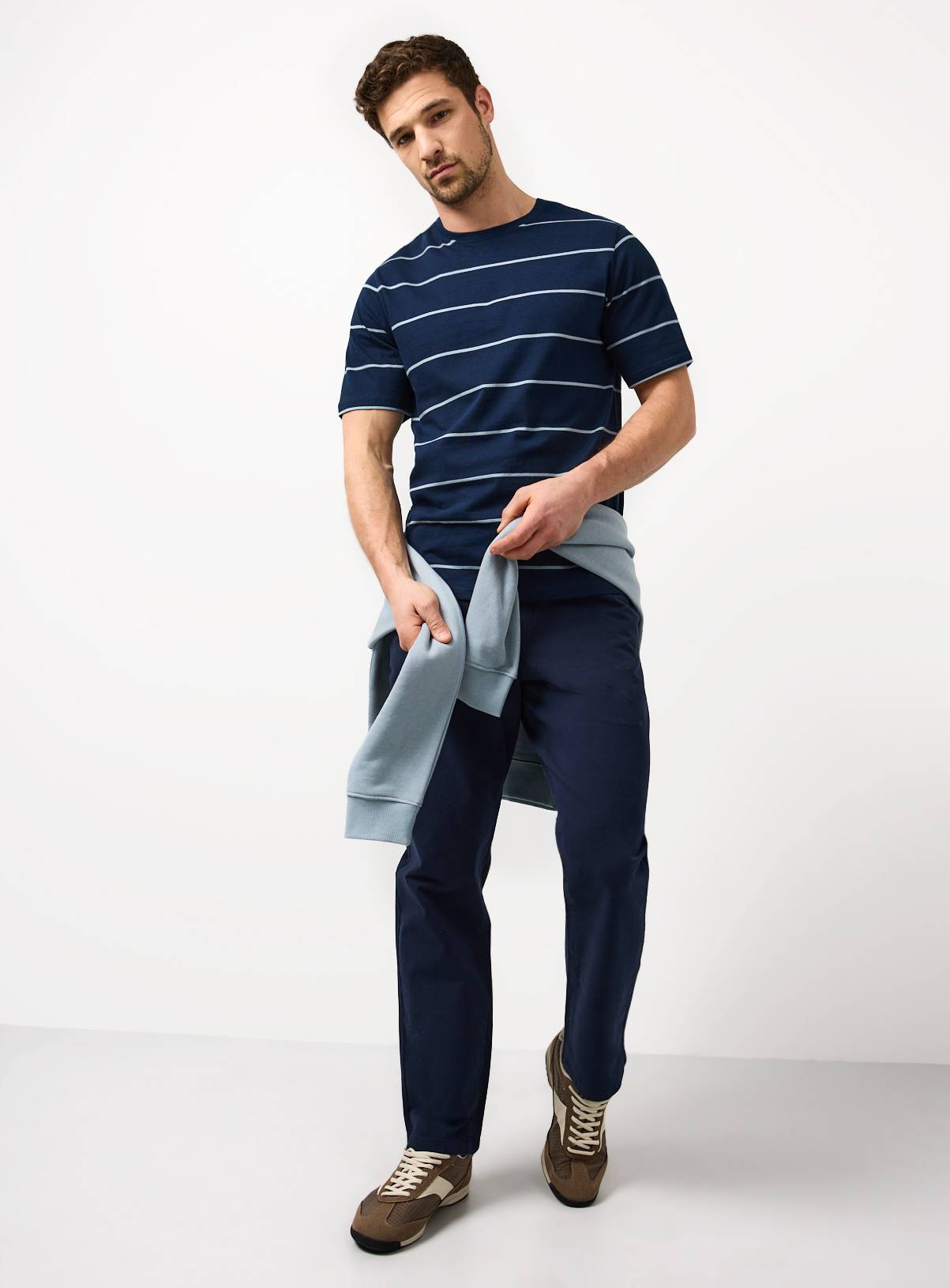 The Ultimate Chino Trousers 32L - Image 2
