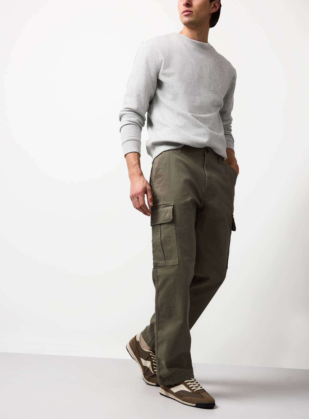 Khaki Cargo Trousers 44R - Image 1