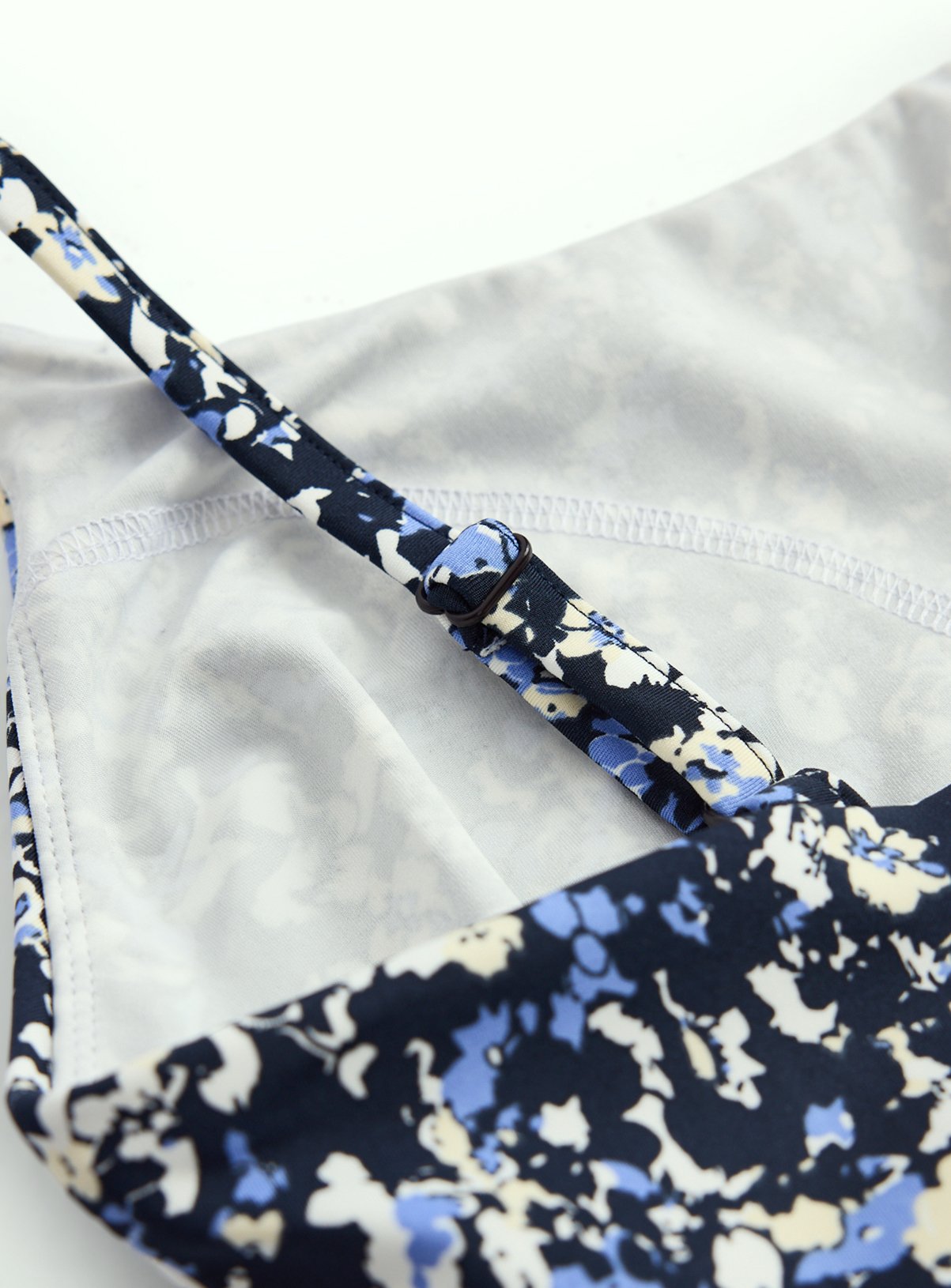 REAKTIV Ditsy Print Fitted Crop Vest M - Image 4 thumbnail