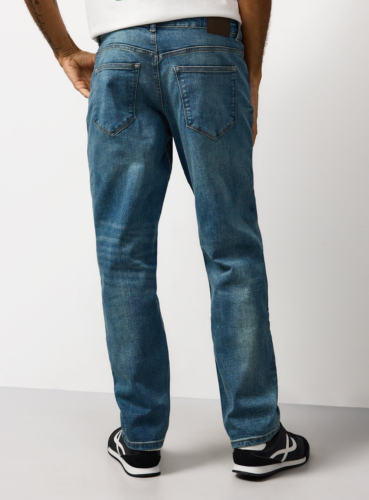 Blue Vintage Wash Free Fit Straight Leg Jeans 38R - Image 5 thumbnail