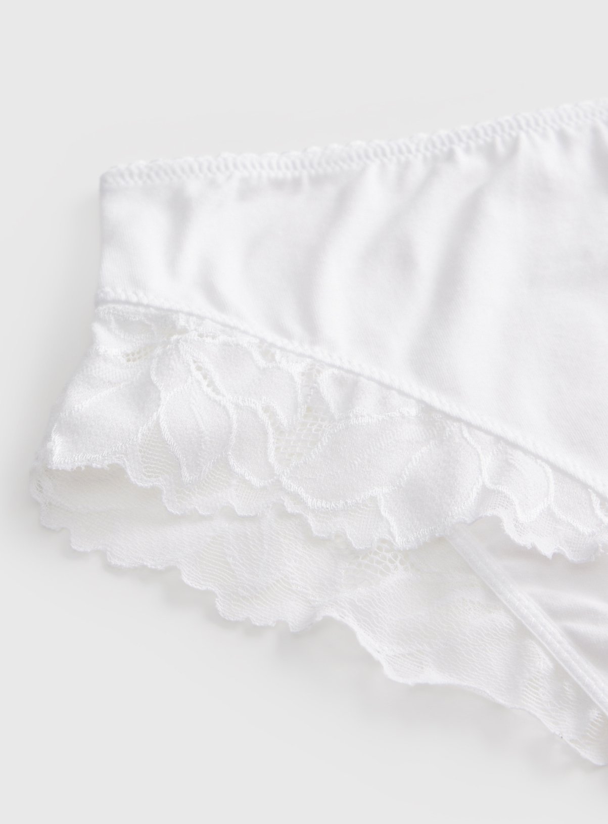Cottonform™ White Lace Full Knickers 3 Pack 12 - Image 3 thumbnail