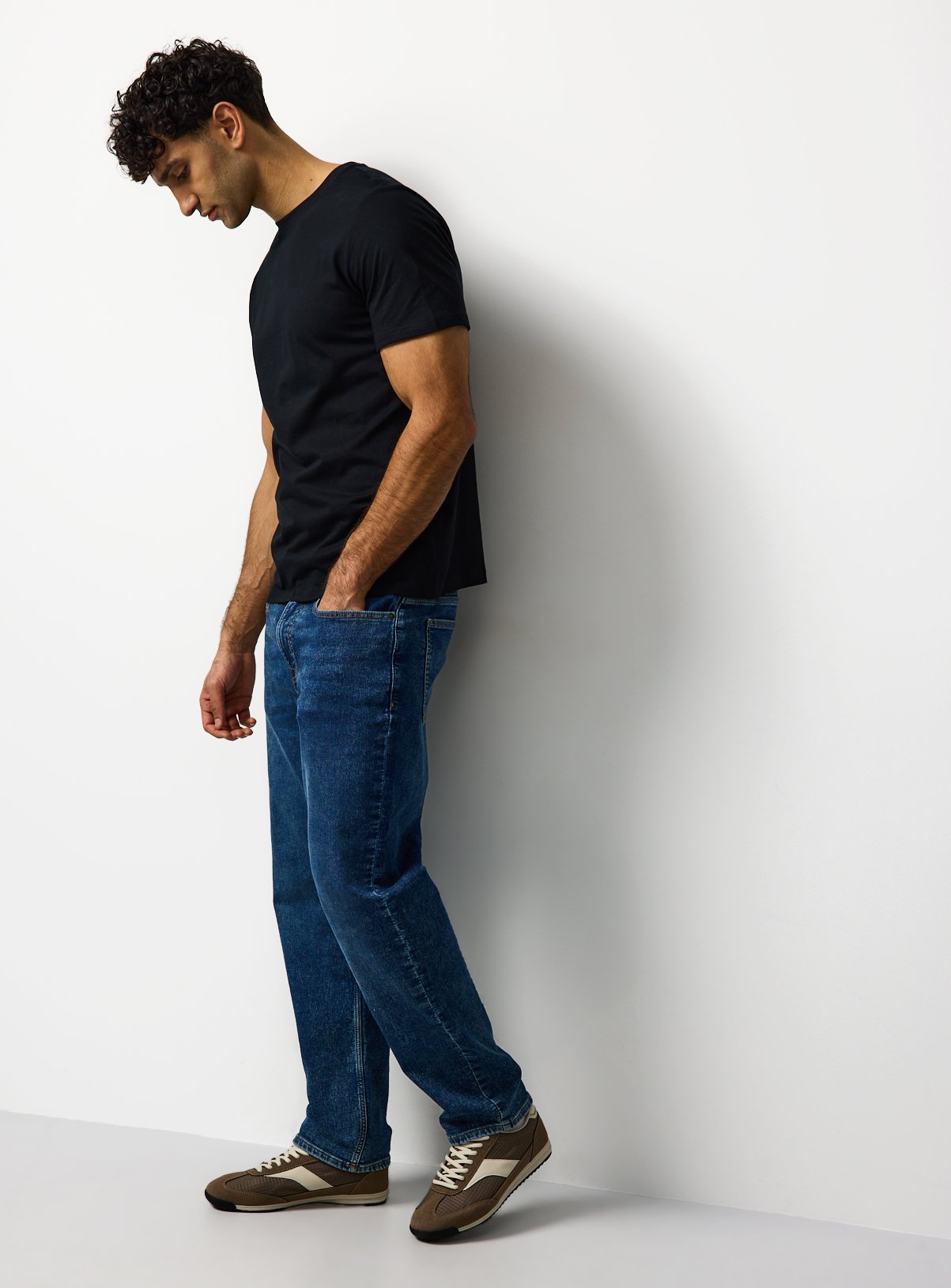 Black Regular Crew Neck T-Shirts 5 Pack XXXL - Image 3 thumbnail