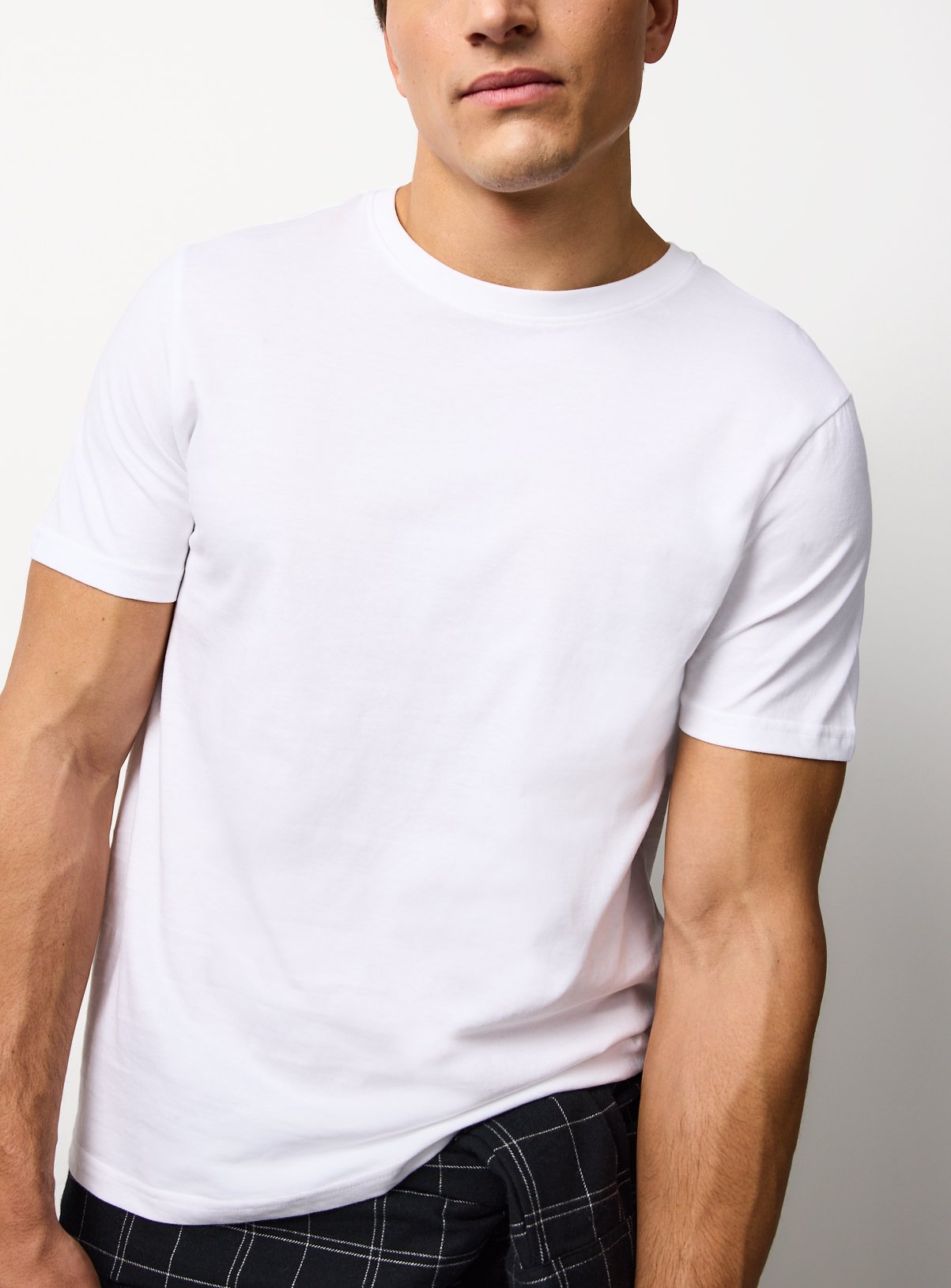 White Regular Crew Neck T-Shirts 5 Pack XXXL - Image 3 thumbnail