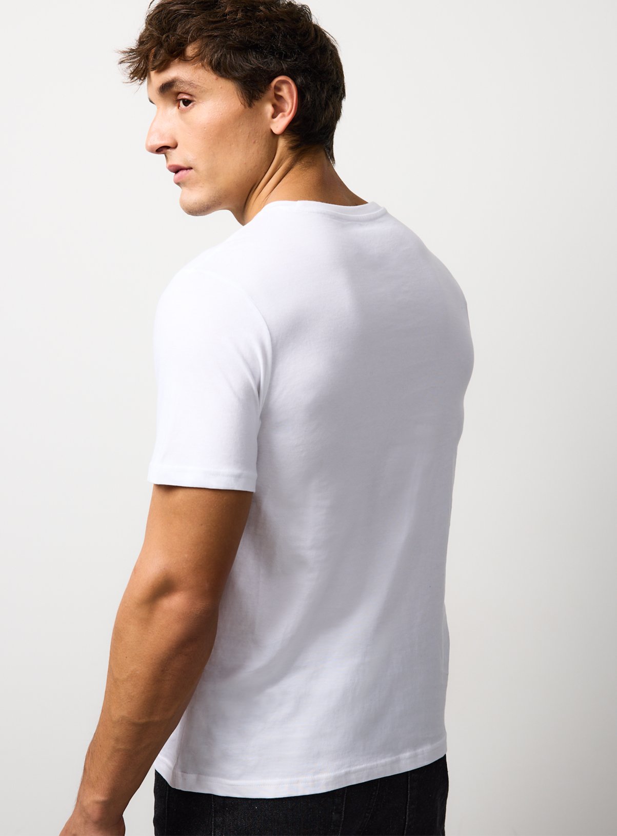 White Regular Crew Neck T-Shirts 5 Pack XXXL - Image 5 thumbnail
