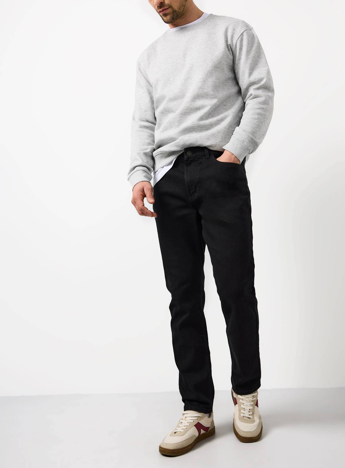 Black Slim Fit Jeans 38S - Image 1