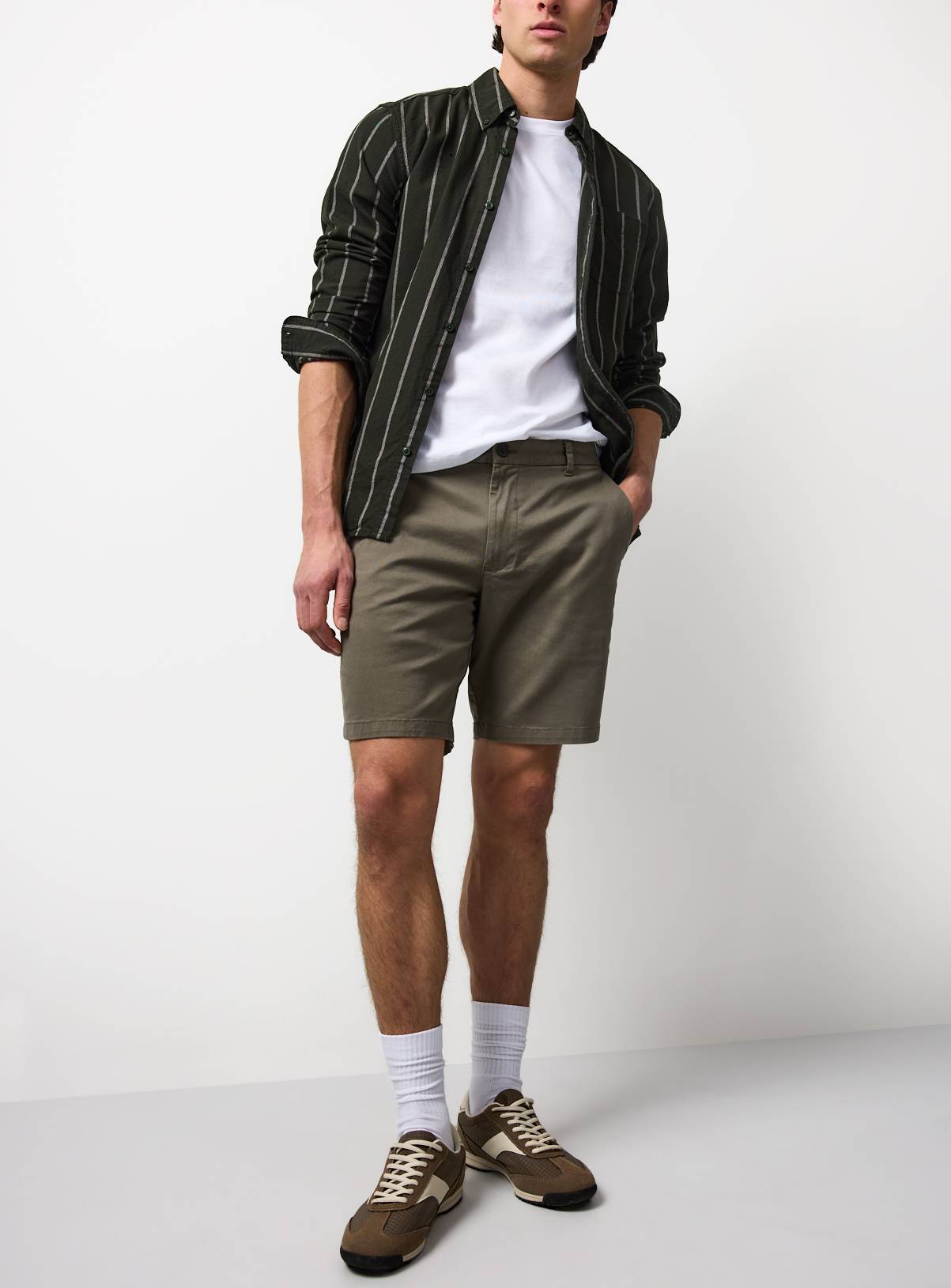 Khaki Chino Shorts 46 - Image 1
