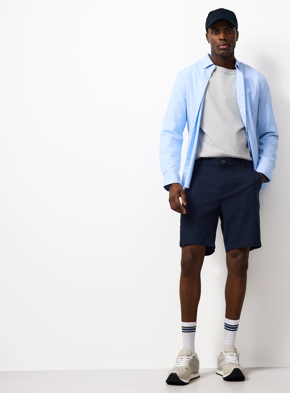 Navy Chino Shorts 42 - Image 2 thumbnail
