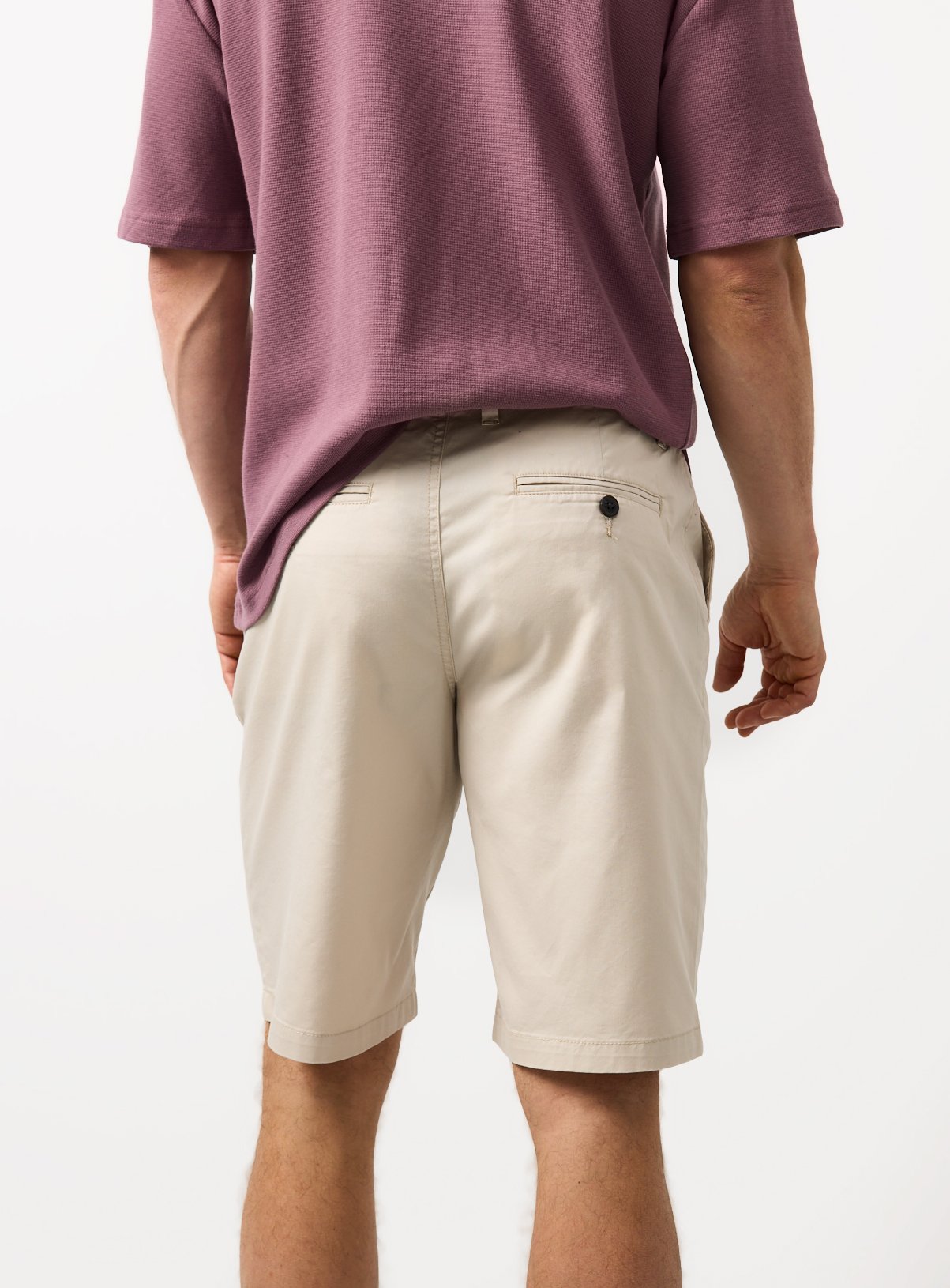 Cream Lightweight Chino Shorts 32 - Image 5 thumbnail