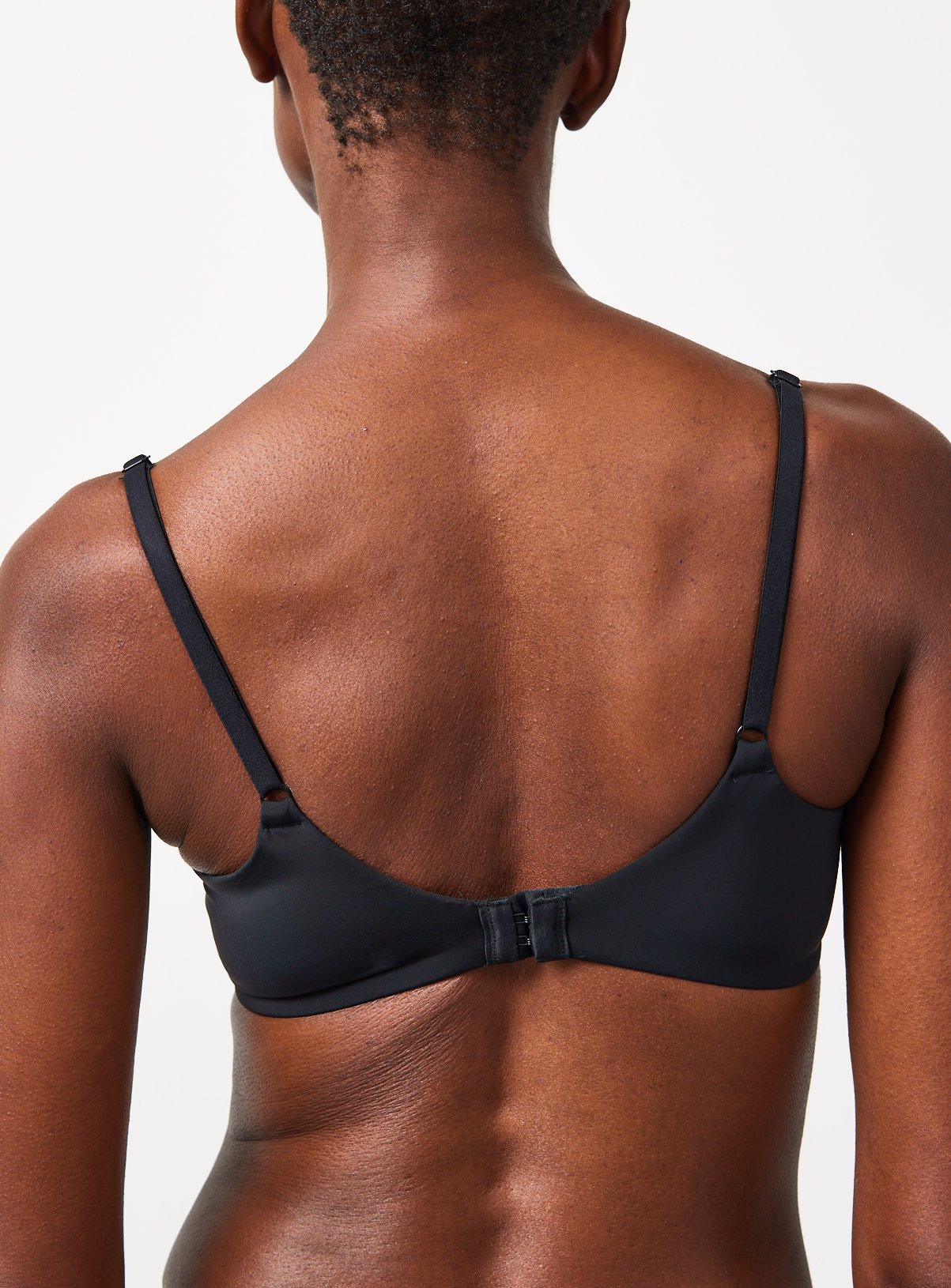 Black Microfibre Padded Underwired Plunge T-Shirt Bra 32A - Image 4 thumbnail